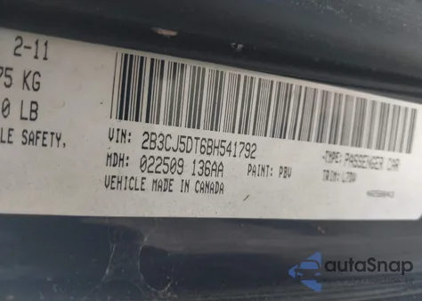 2011 Dodge Challenger R/T z USA, uszkodzony, nr VIN 2B3CJ5DT6BH541792